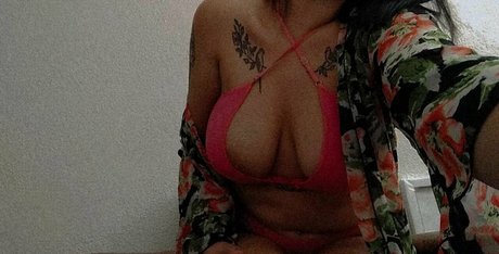 vickirivas99 exklusive freie galerie