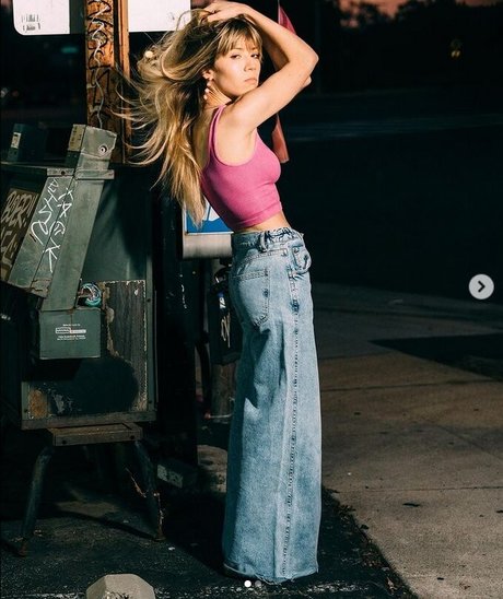 Jennette McCurdy erwachsene nackt fotos