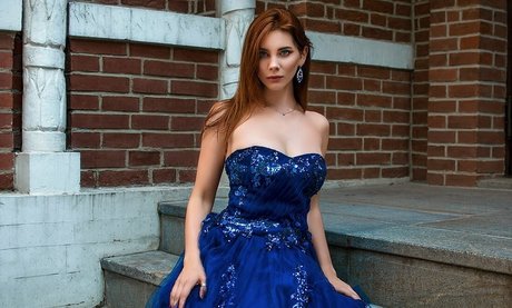 Reilin hübsche nackten galerien