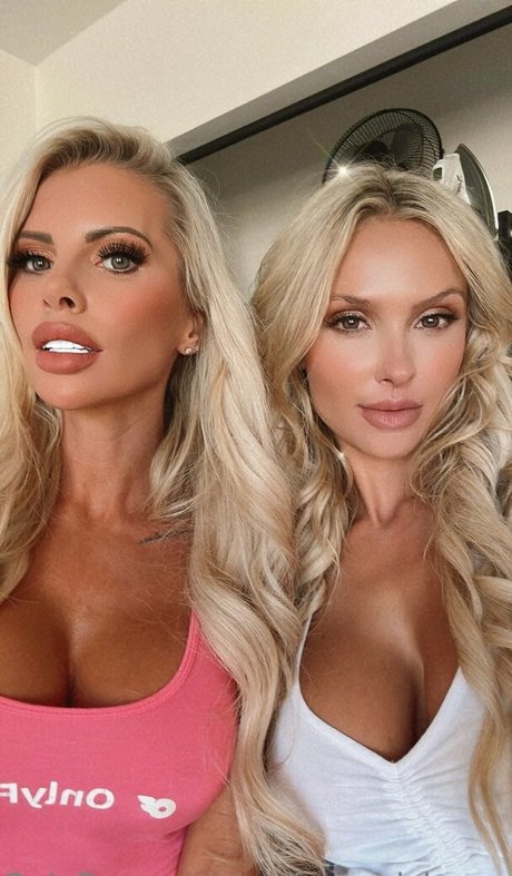 coffeeandcleavage top sexy bilder