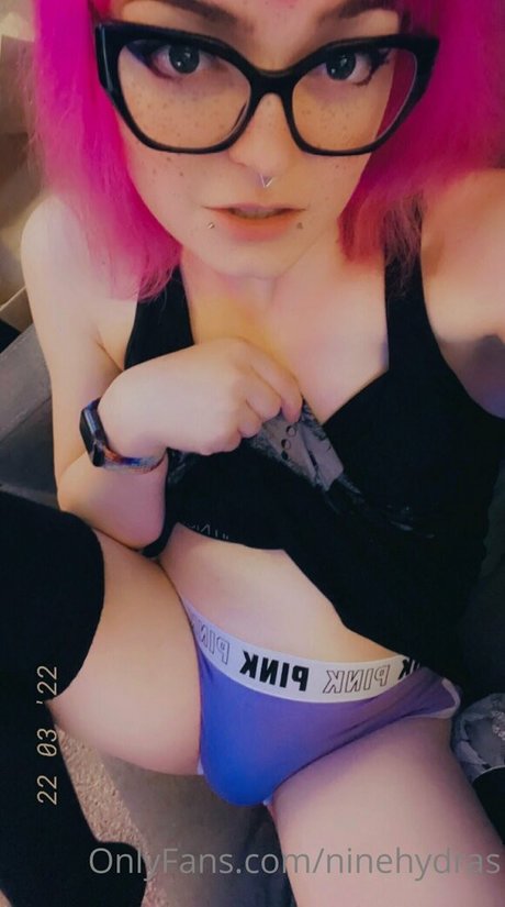 Ninehydras schöne pornostar bilder