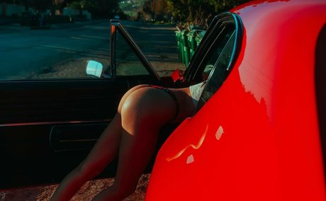 Renee Murden schöne pornographische bilder