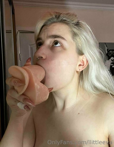 lesben strapon onlyfans hübsche nette galerien