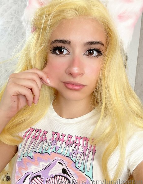 Lunaloveton nackt xxx bild