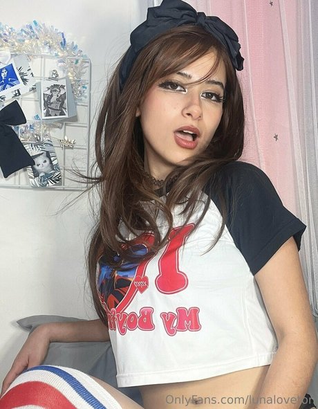 Lunaloveton pornographische pornostar galerien