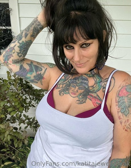 titten lutschen onlyfans pornografische bilder