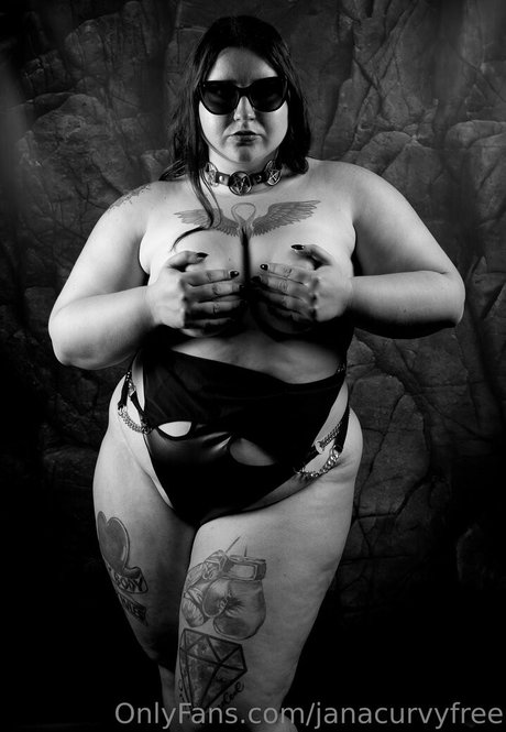 janacurvyfree hd nacktheit archiv