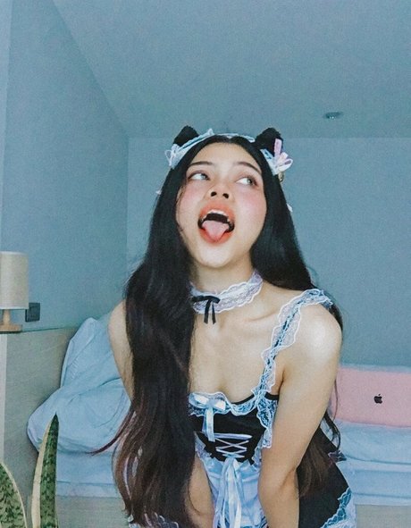 pizpizzzy nackt akt galerien