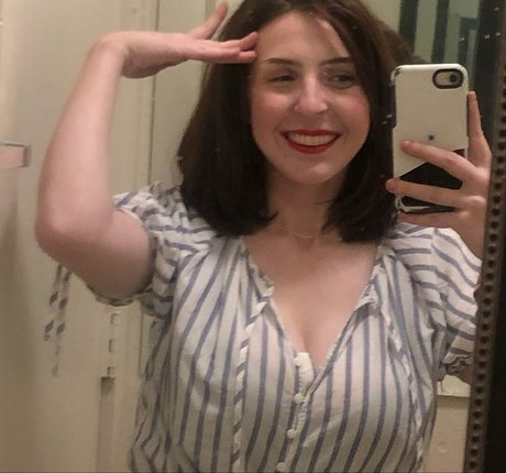 breite onlyfans erwachsene erotische foto