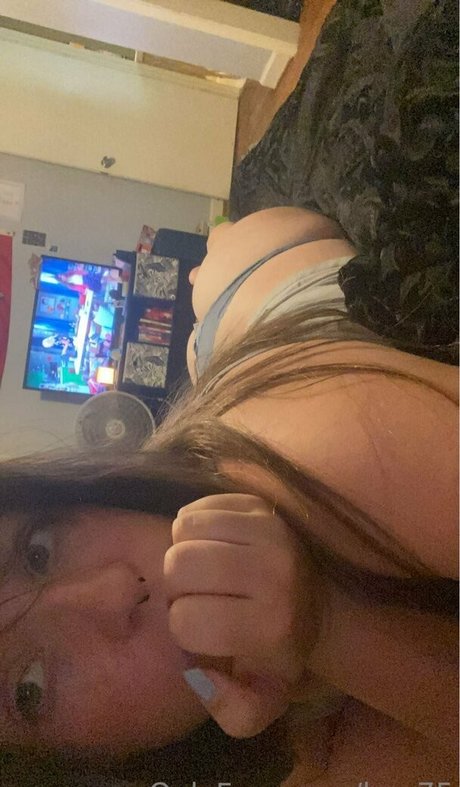 ky c75 erotische bilder