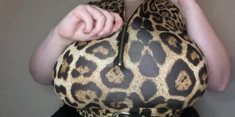 büro-milf-onlyfans porno nette bild