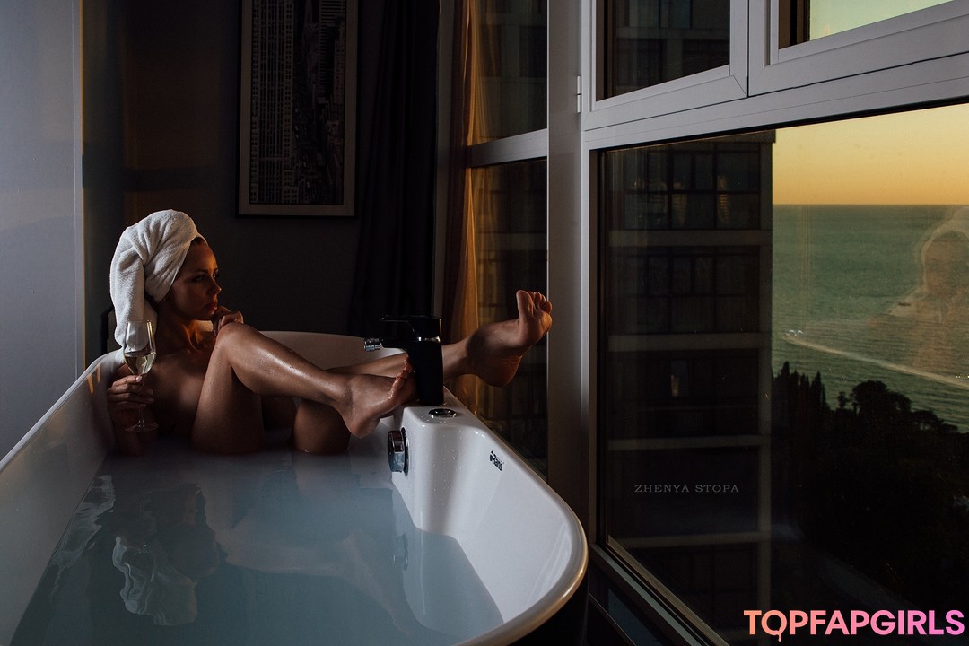 FashionEva exklusive erotische foto