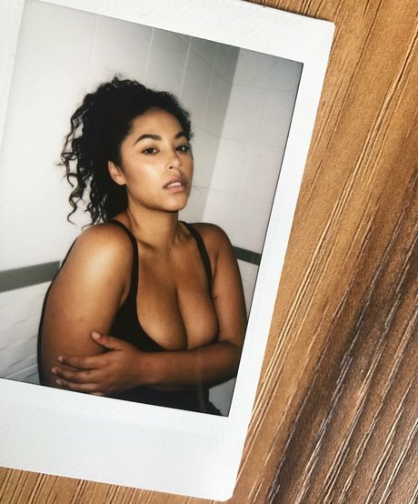 Audrey Littie exklusive freie bild