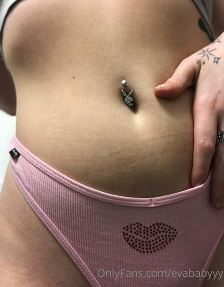 evababyyy model erwachsene foto