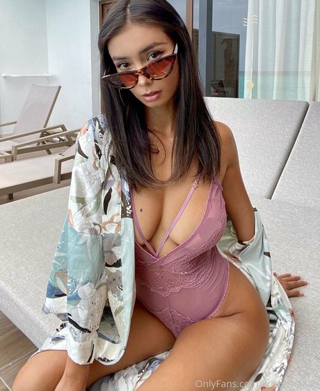 Kristy Chan nackt sex bild