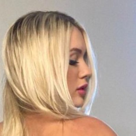 Laura Sagra top akt fotos