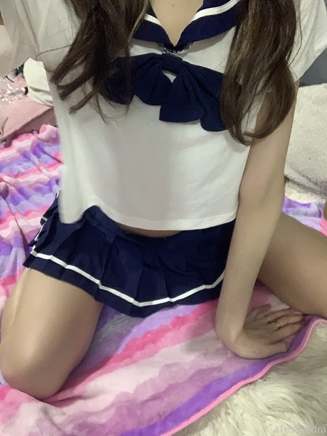 A1es5andra hd nacktheit bild