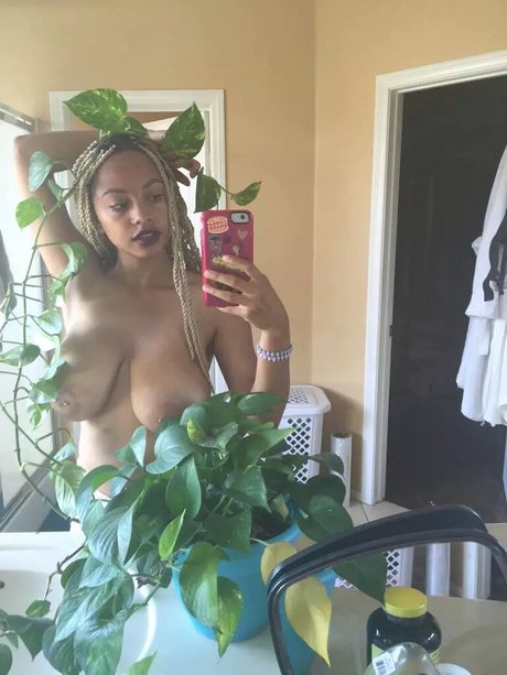 bbywolf666 top erotische bild