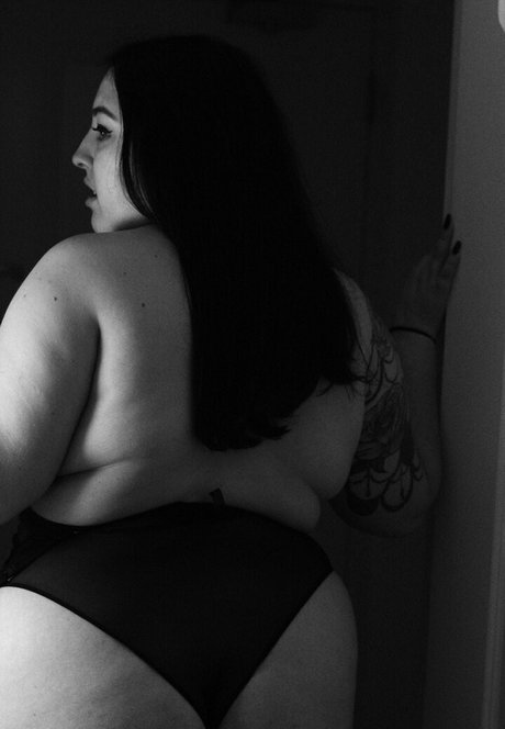 kurviges mädchen von nebenan nur fans xxx heiße bilder