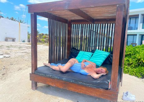 weihnachten nackt onlyfans nacktheit hübsche archiv