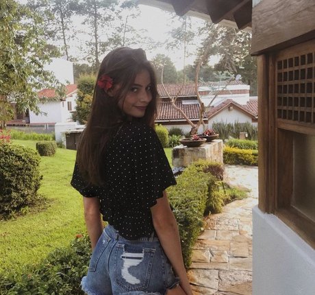 Jordan McEwen schauspielerin erotische galerien