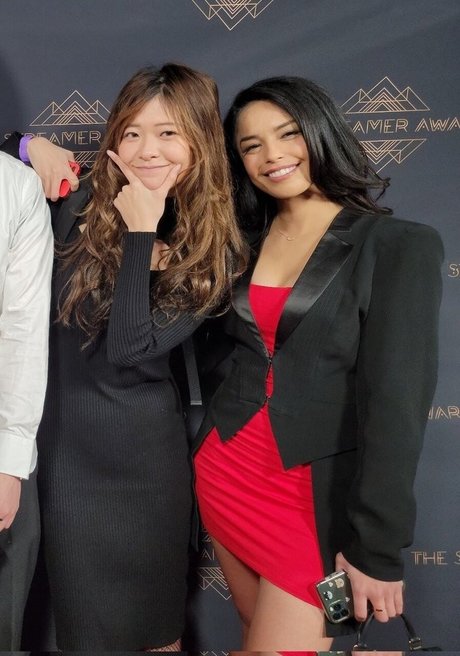 Kkatamina model nackt foto