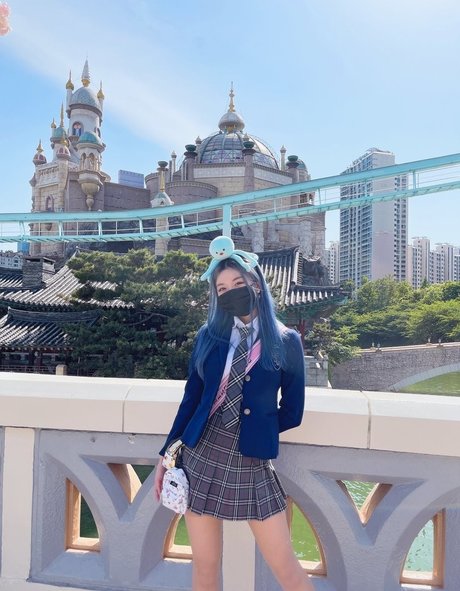 schlampe teen onlyfans erwachsene archiv