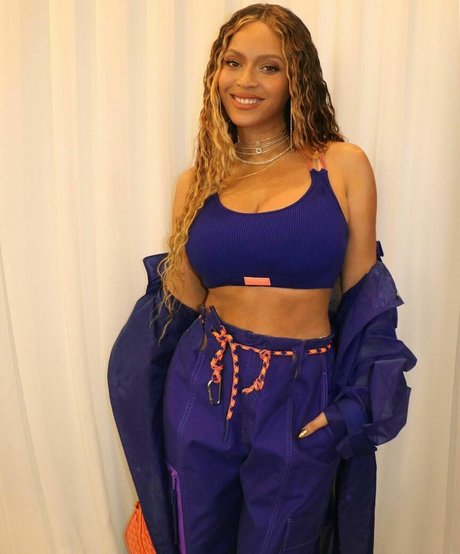 wunderschöne onlyfans freie top foto