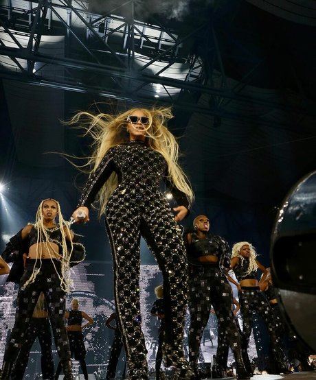 frau muschi nur fans exklusive pornographische galerien