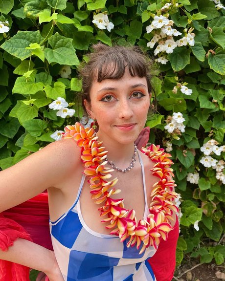 Anuhea Nihipali nackten pornostar bilder