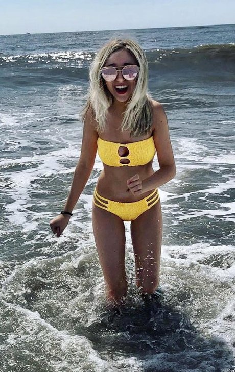 Ellie Schnitt erotische xxx fotos