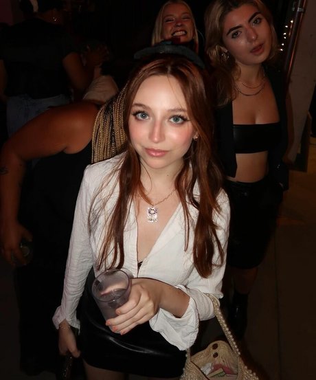 Ellie Schnitt kostenlose erotische galerie