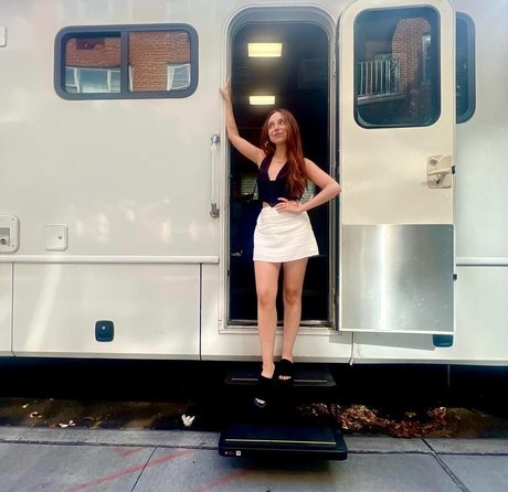 Ellie Schnitt hd exklusive galerie