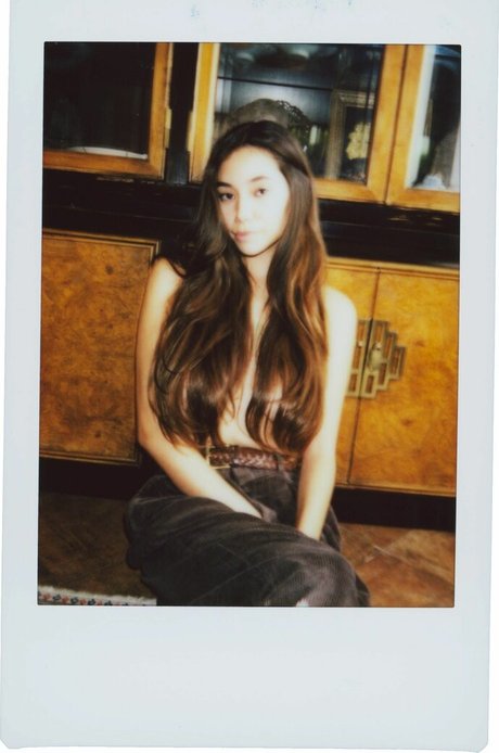 schönheit asiatische onlyfans exklusive nackten fotos