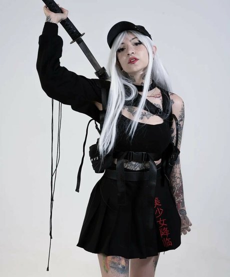 Aline Fox hübsche akt bilder