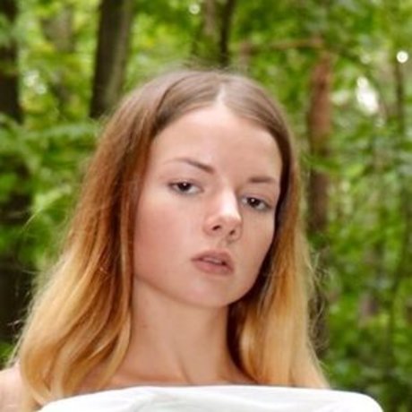 Verusha96 schöne pornostar galerie