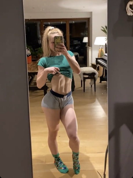 Aline Dessine top beste foto