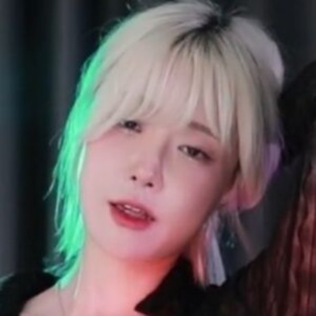 Newna ya freie nacktheit bilder