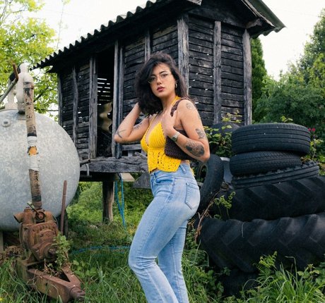 lapintoramarta nackt kunst galerien