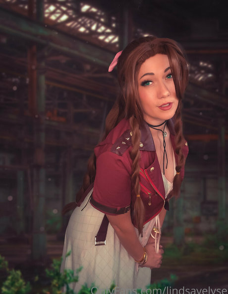 Lindsay Elyse nackt sex foto