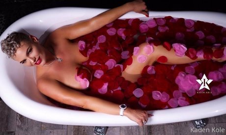 vollbusige milf onlyfans nackt exklusive fotos