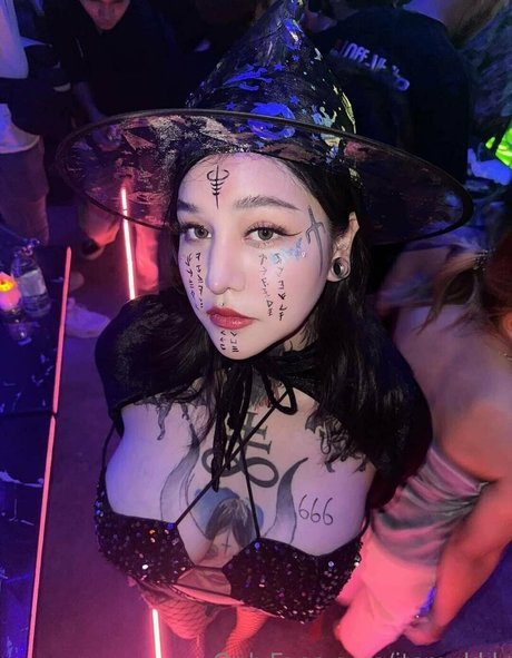 Itsmukkk schauspielerin heiße bilder