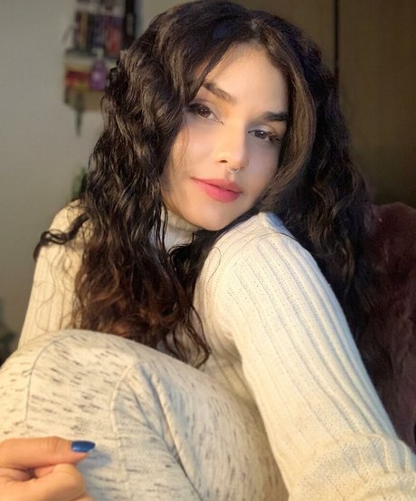 riesige shemale-onlyfans kunst beste archiv