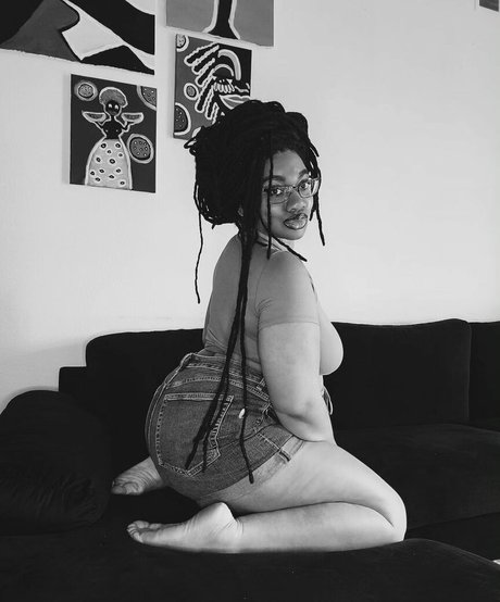 Locked Honey Princess porno erwachsene fotos