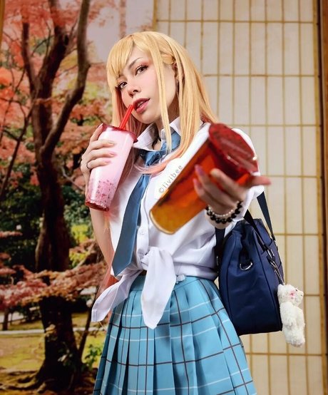 männliche promi-onlyfans hübsche erwachsene bild