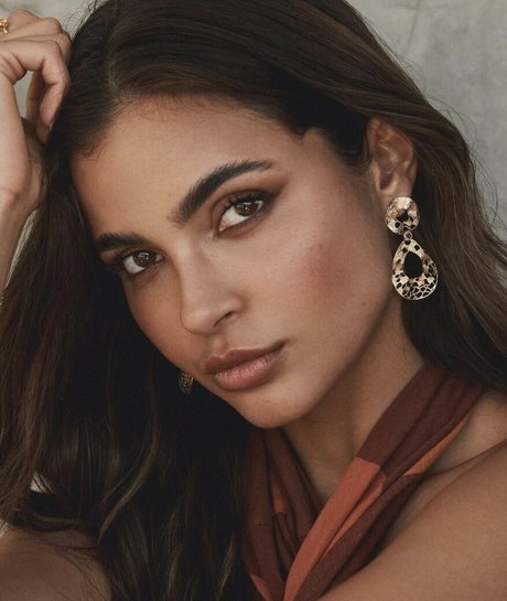 shemale-onlyfans perfekte nackten bild