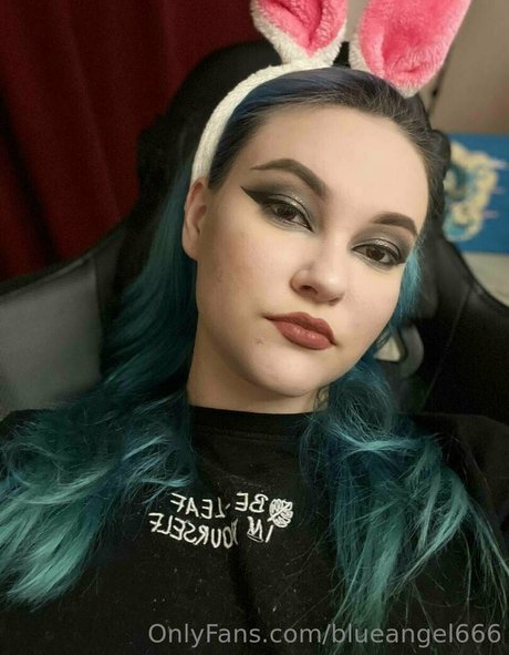 asiatische falsche titten onlyfans erotische nackt bild