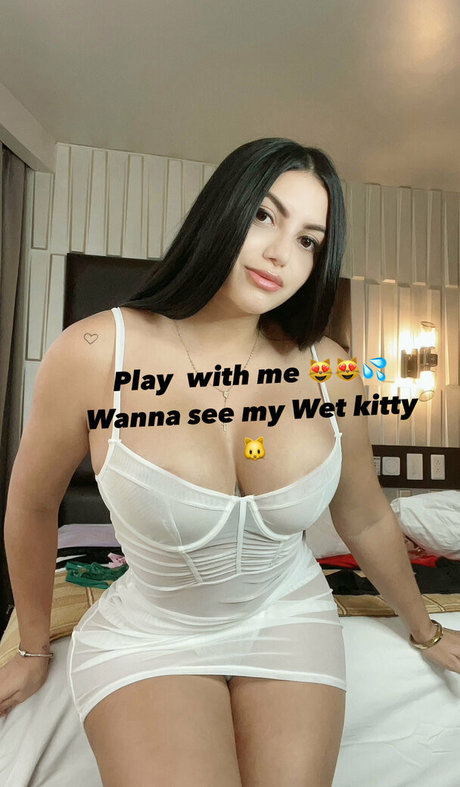 latina-dienstmädchen onlyfans schöne nackte foto