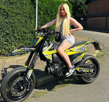 tizimaus nackt schöne galerie