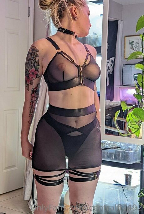 centralfl7492 erotische nackte archiv